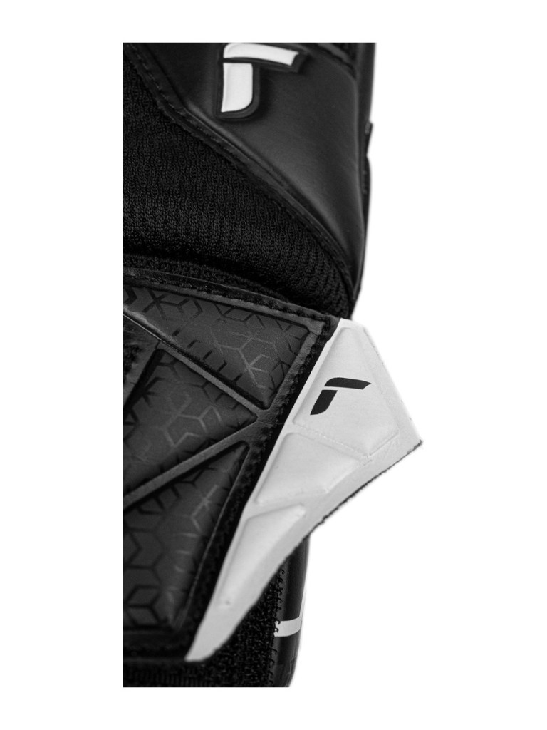 Вратарски ръкавици Reusch Attrakt Infinity NC 2025 - Black