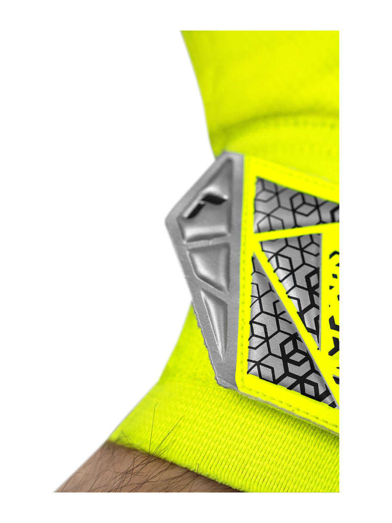 Вратарски ръкавици Reusch Attrakt Starter Solid 2025 - Yellow-Black-Silver