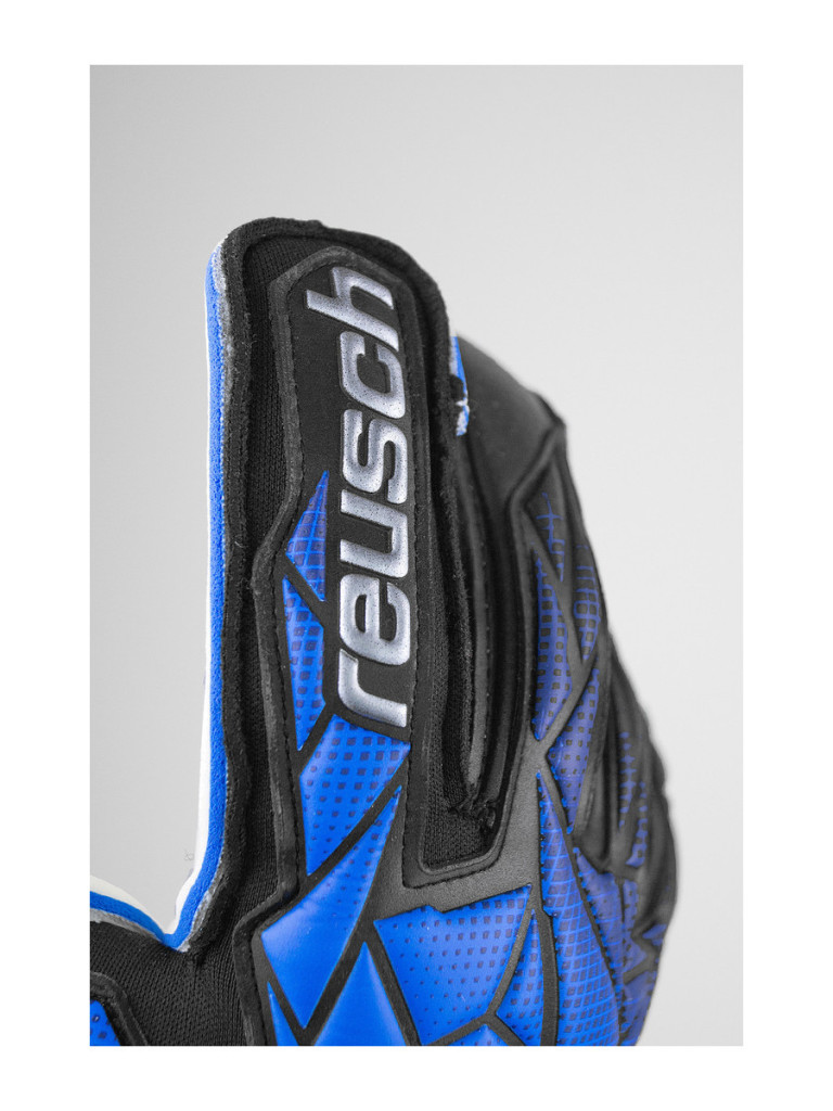 Вратарски ръкавици Reusch Attrakt RE:GRIP 2024 - Black-Electric Blue