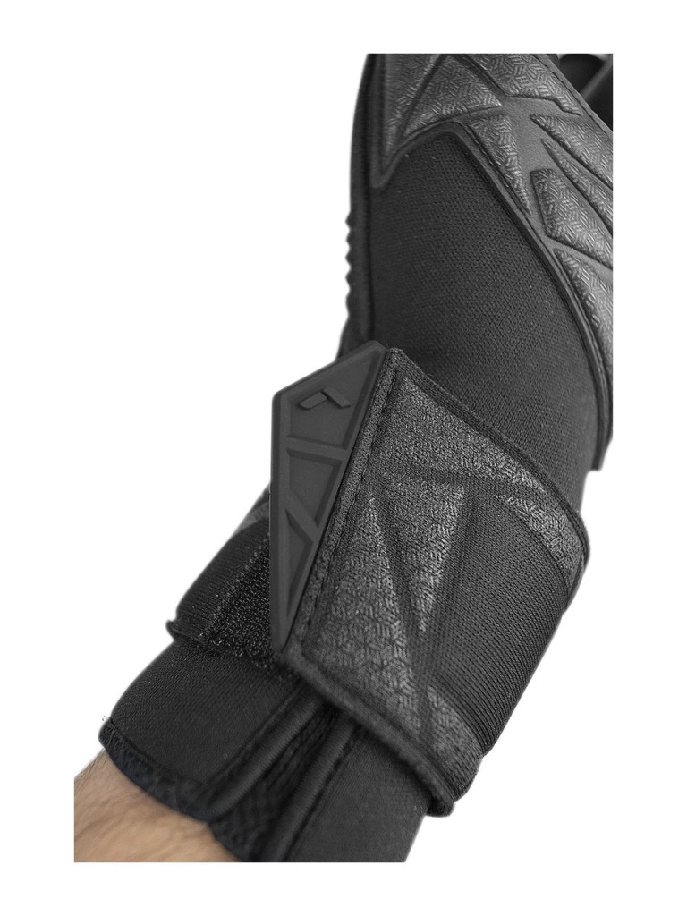 Reusch Attrakt Infinity Resistor 2024 Goalkeeper Gloves - Black