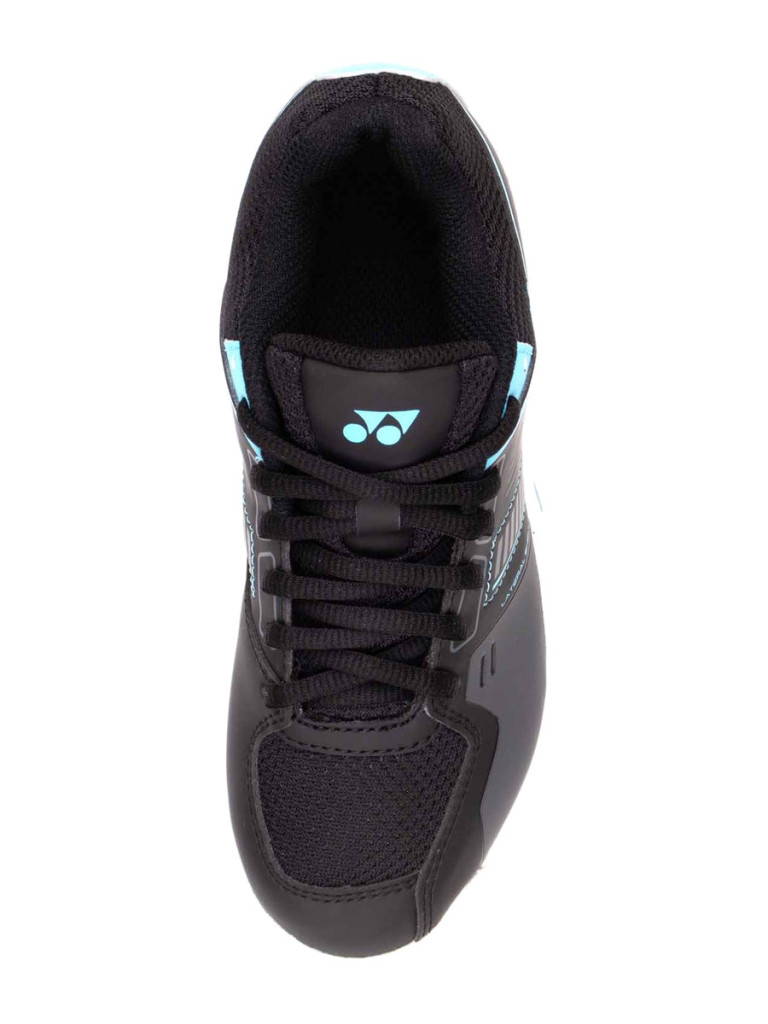 Детски обувки за тенис и бадминтон Yonex Power Cushion Strider Flow Junior Lace - Black/Blue