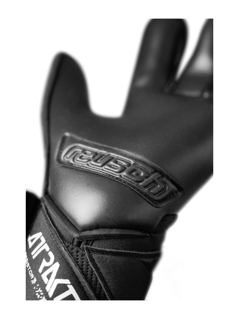 Reusch Attrakt Infinity Resistor 2025 Goalkeeper Gloves - Black