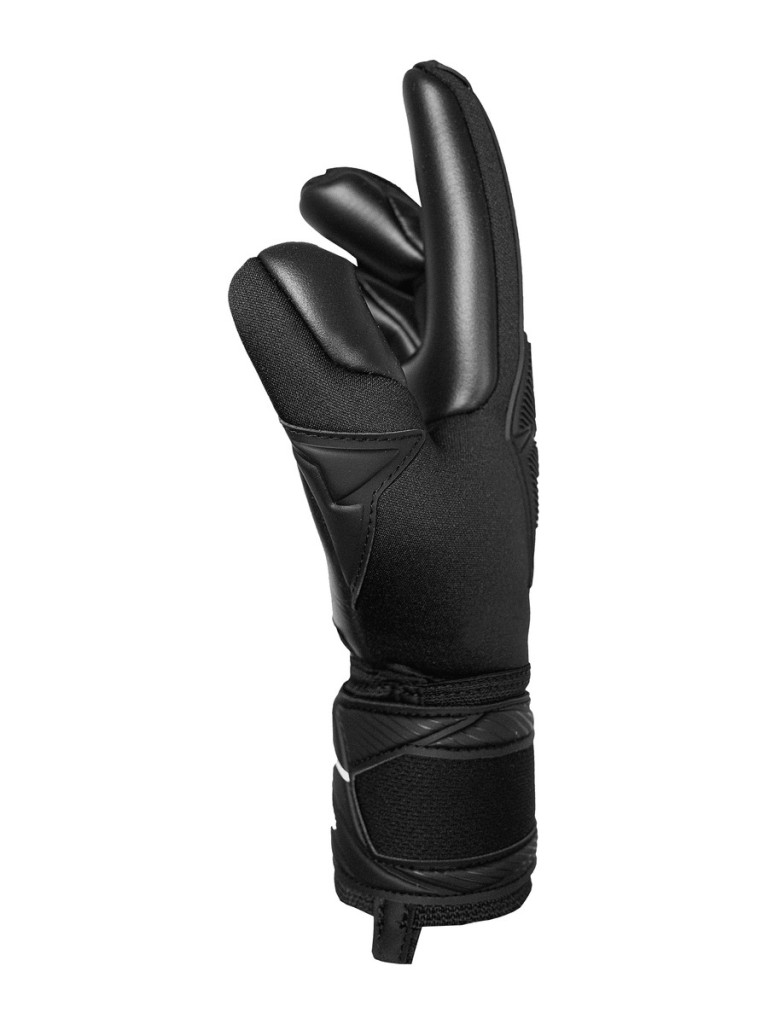 Reusch Attrakt Freegel Infinity 2026 Goalkeeper Gloves - Black